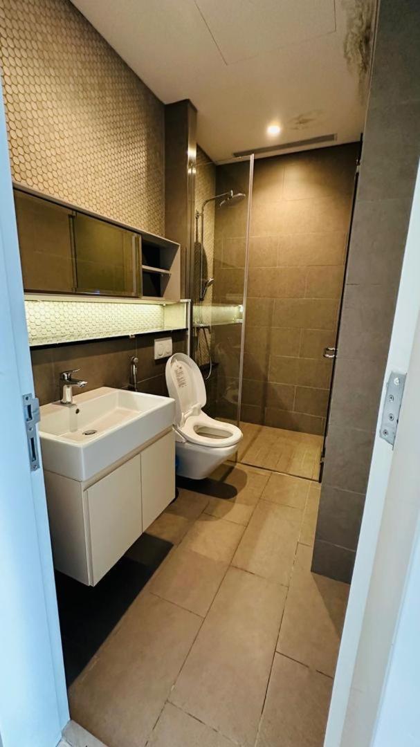 Lucentia Residents At Bbcc Lalaport Bukit Bintang Apartment Kuala Lumpur Exterior photo